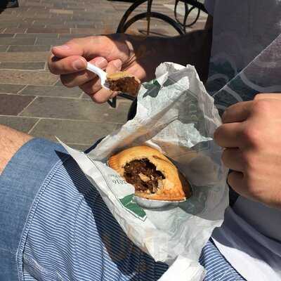 Huddlestons Butchers