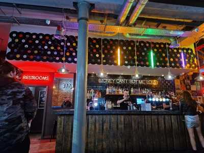 Wall Of Fame Bar & Kitchen