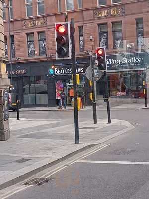 Wall Of Fame Bar & Kitchen