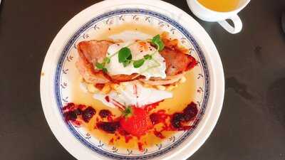 Duke's Burger & Shake Bar