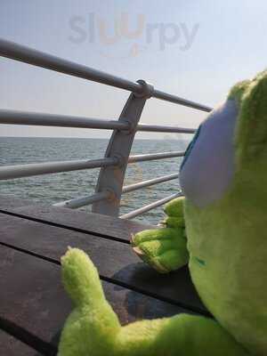 The Boardwalk Cafe Bar