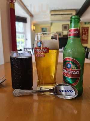 Double Dragon Cantonese Restaurant