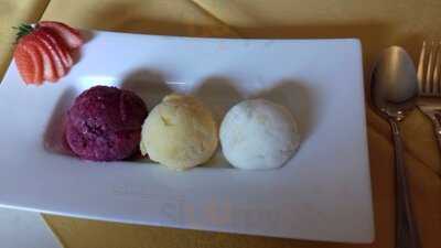 Dukes Head Tham's Restaurant & Bar