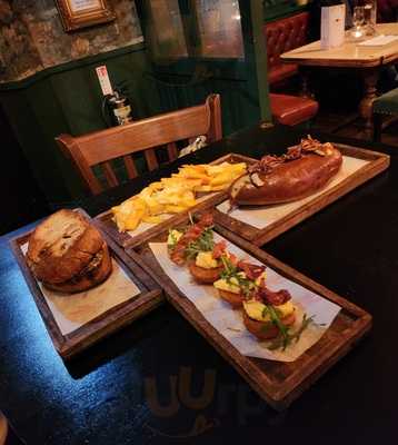 The Crown And Anchor Inn