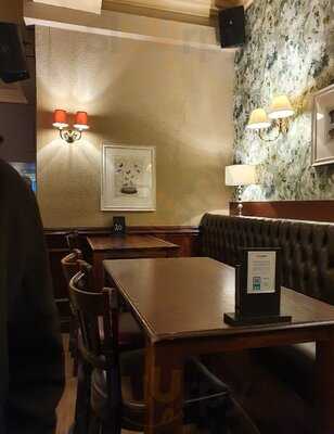 The Goose Stonehouse Pizza & Carvery