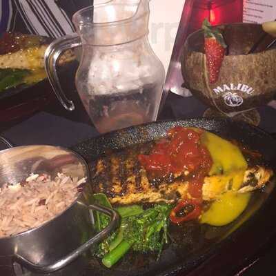 Sion Cocktail Bar & Dining