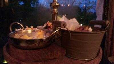 Andy Annat At The Blues Bar