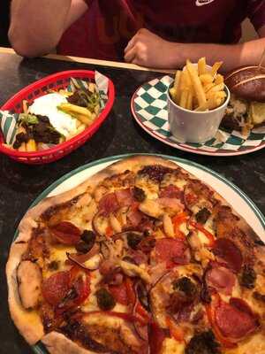 Frankie & Benny's
