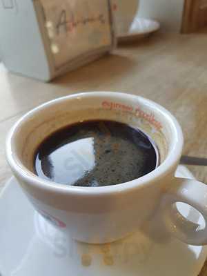 Adrianos Deli Jesmond