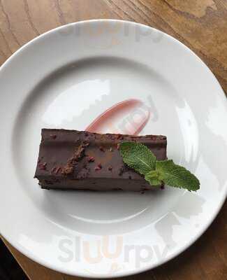 Norwich Nelson Table Table