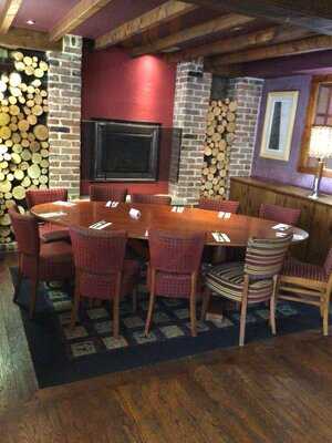 Norwich Nelson Table Table