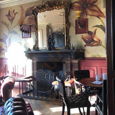 The Walton - Bar & Restaurant