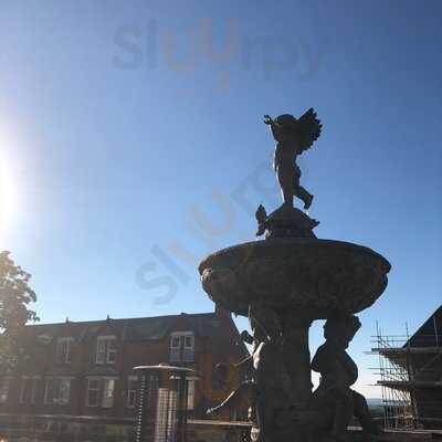 The Walton - Bar & Restaurant