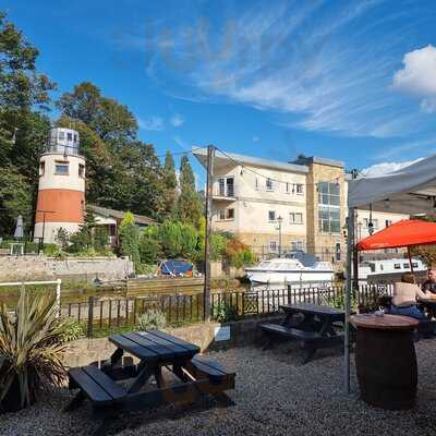 The Waterside Restaurant & Bar