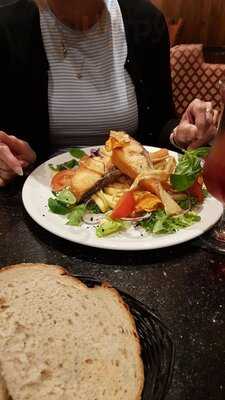 Izabella Restaurant And Cocktail Bar