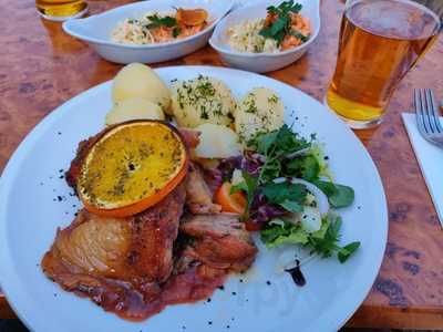 Izabella Restaurant And Cocktail Bar