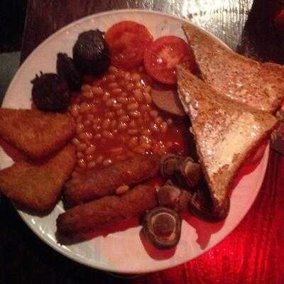 Mod's Veggie & Vegan Cafe At The Thirsty Scholar