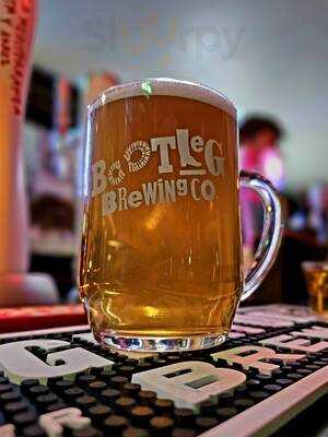 Mod's Veggie & Vegan Cafe At The Thirsty Scholar