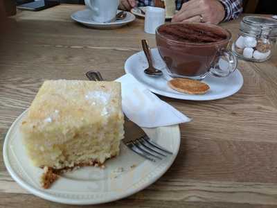 The Lemontree Bistro