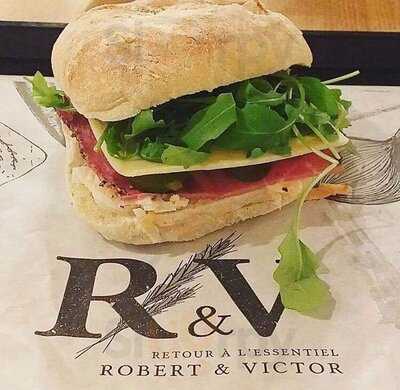 R&v - Robert & Victor