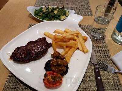 Boulevard Restaurant