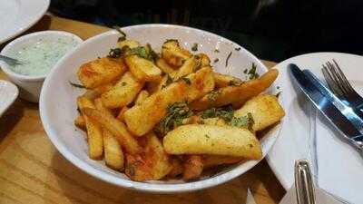 The Barrel Bar And Grill