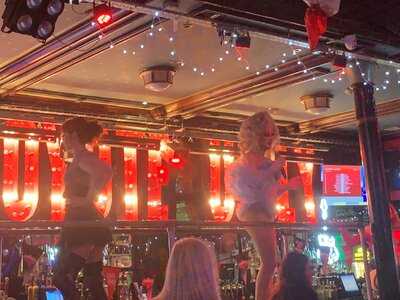 Coyote Ugly Saloon