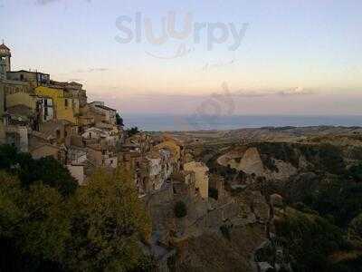 Nino's Trattoria Pizzeria