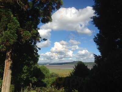 Restaurant At Clare House
