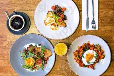 Fika Bar And Restaurant