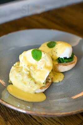 Fika Bar And Restaurant