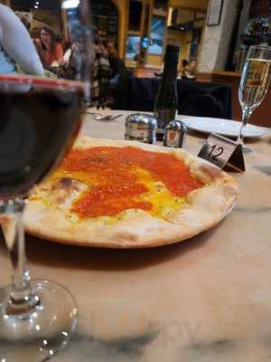 Florios Pizzeria Restaurant