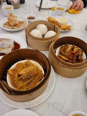 Glamorous  Chinese Restaurant