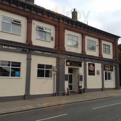 The Bear On The Square