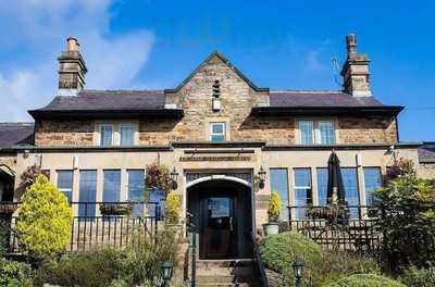 Cross Scythes Pub & Restaurant