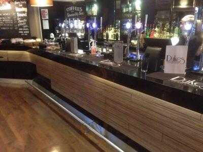 Dukes Cafe Bar