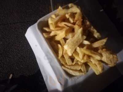 Lucy's Chip Stall