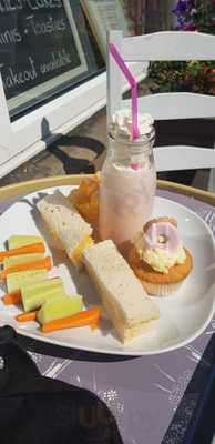 Lisa's Little Tea Room