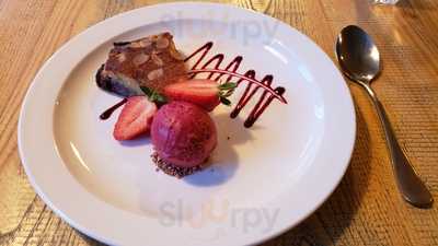 Goldings Public House And Rooms