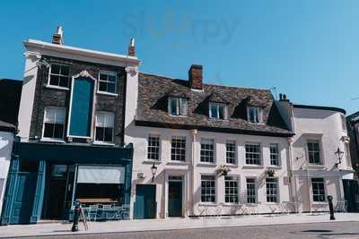 Goldings Public House And Rooms