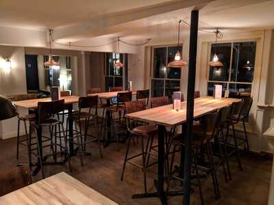 Goldings Public House And Rooms