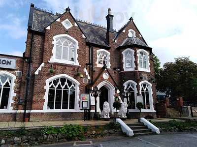 Roma Cafe - The Rampant Lion Complex