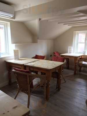 Nina's Wine Bar Bistro