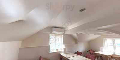 Nina's Wine Bar Bistro