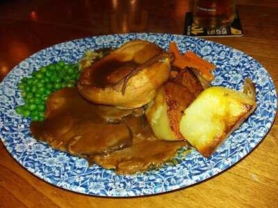 The Three Horseshoes