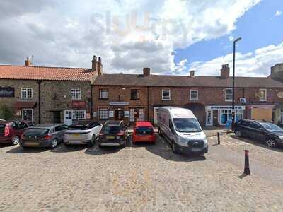 Panettis Bistro & Cafe