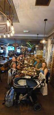 Smokey Barrels Bar & Grill