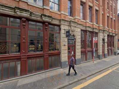 The Hive Cafe & Bakery