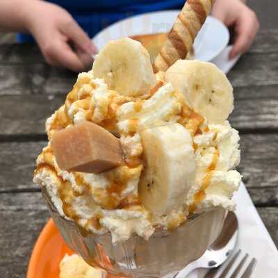 G&t's Ice Cream Parlour