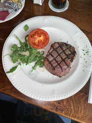 Caesars Arms Restaurant